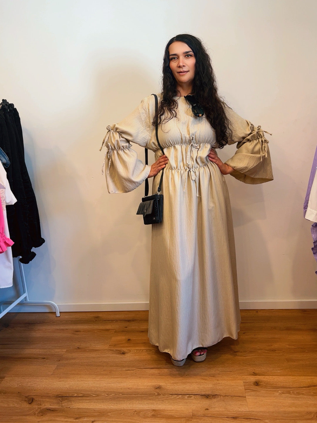 Kleid mit Ärmeln