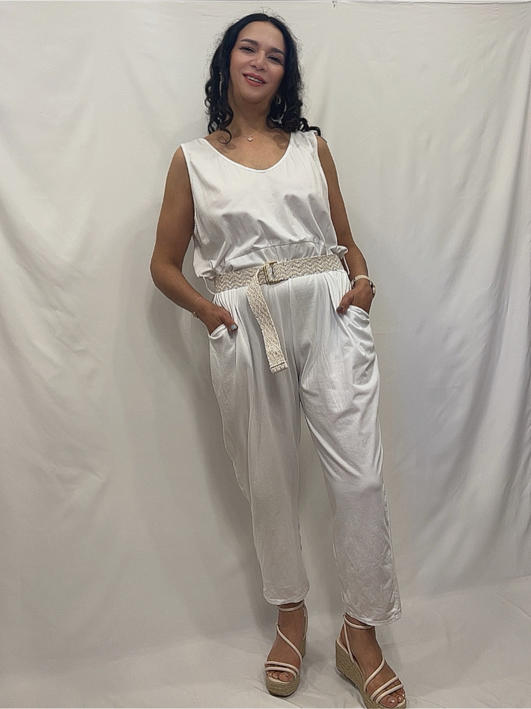Jumpsuit mit Gürtel