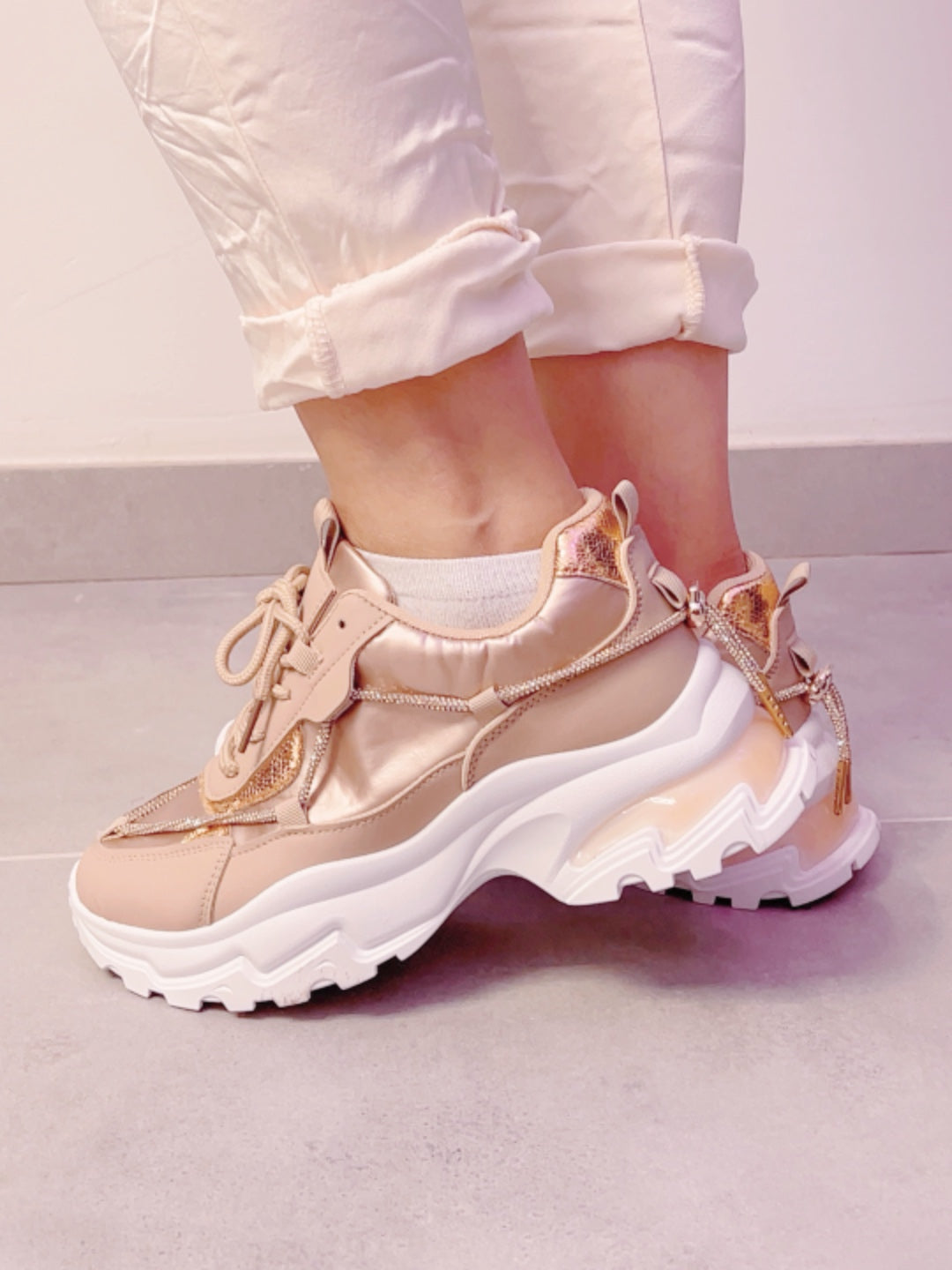 Sneaker